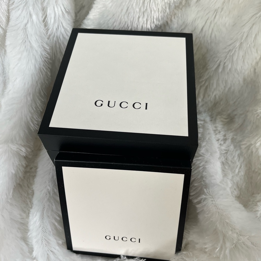 Gucci Watch - Picture 2 of 2